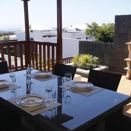 Villa Playa Blanca Villa Sleeps 8